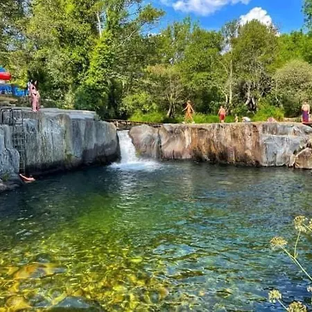 Refugio Dos Mauzinhos بيت للعطل Ourondo