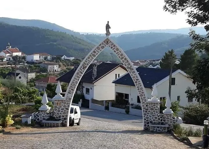 펜션 Refugio Dos Mauzinhos Ourondo